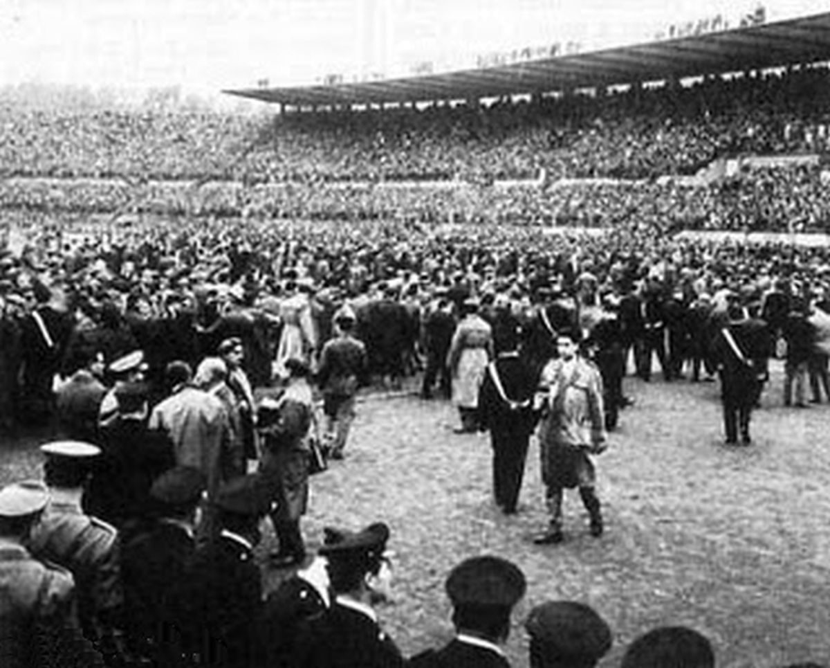 1960-61 Campionato, 16 aprile 1961 Juventus - Inter partita sospesa per il pubblico sceso in campo